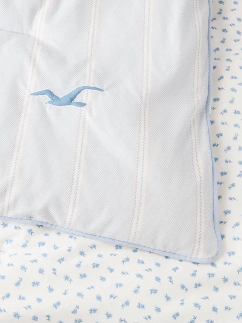 Queen/Full Percale Patchwork Comforter Set from The Hollister Collection Taget